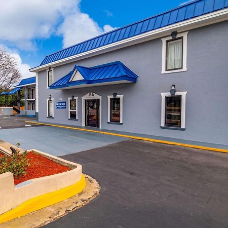 Rodeway Inn & Suites Fort Jackson Columbia Exterior foto