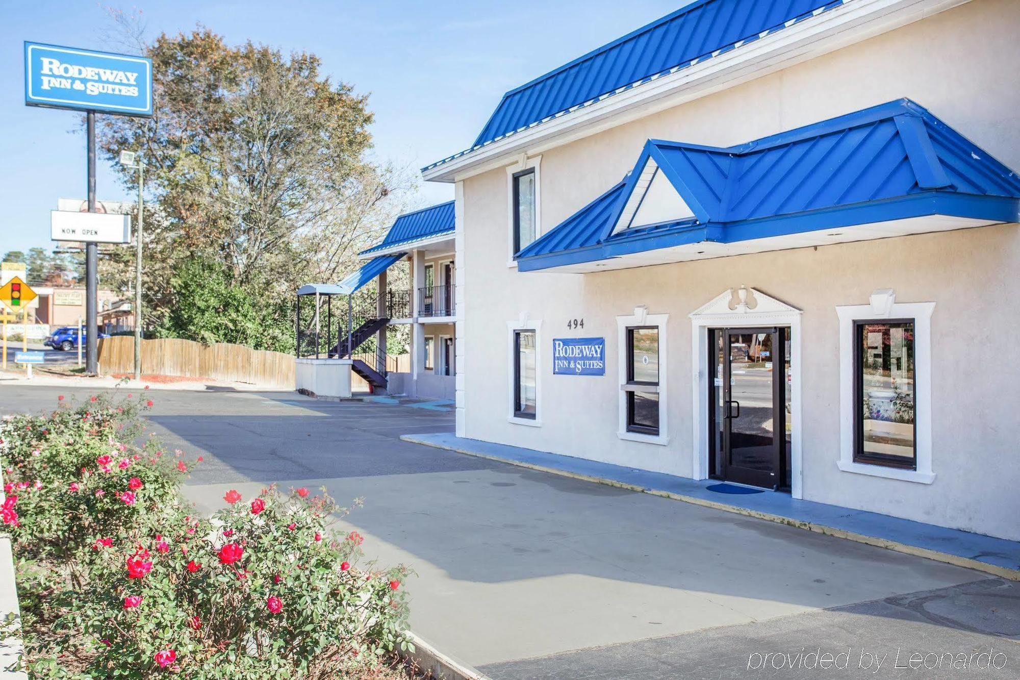 Rodeway Inn & Suites Fort Jackson Columbia Exterior foto